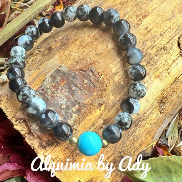 Turquoise chips beaded bracelet statement stack set - Picture 5 of 10